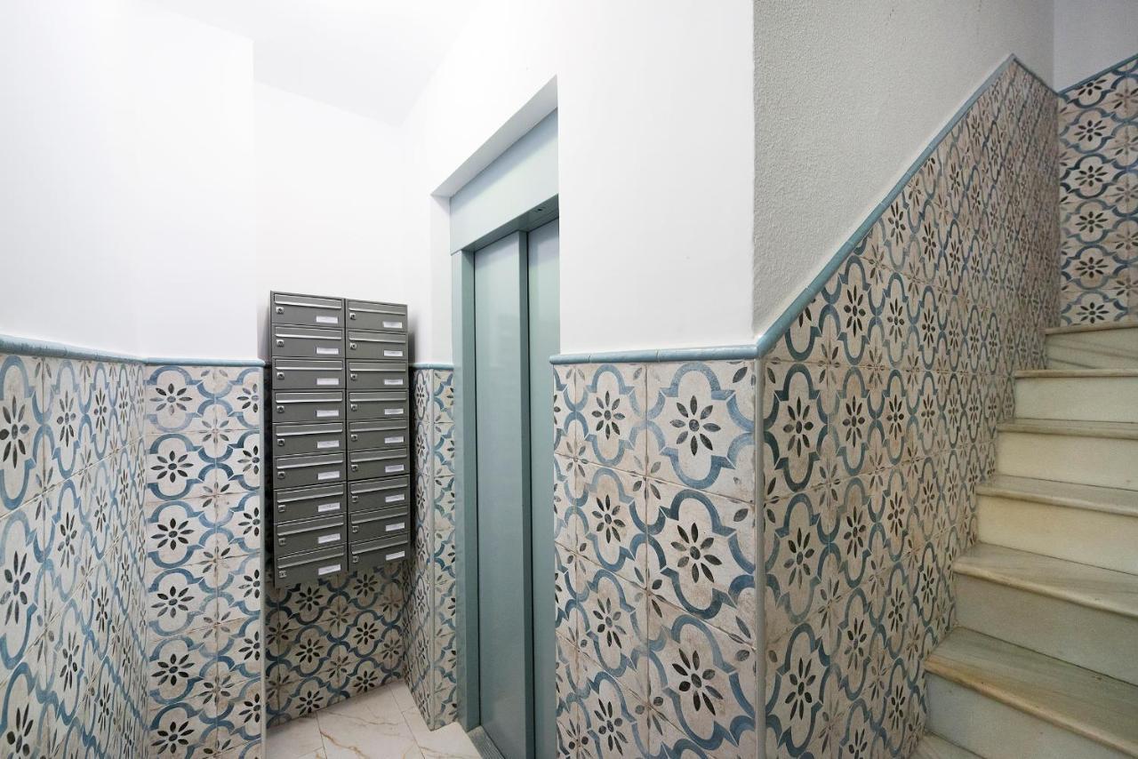 Apartamento Del Parque Flats Especerias Balcony Málaga Exterior foto